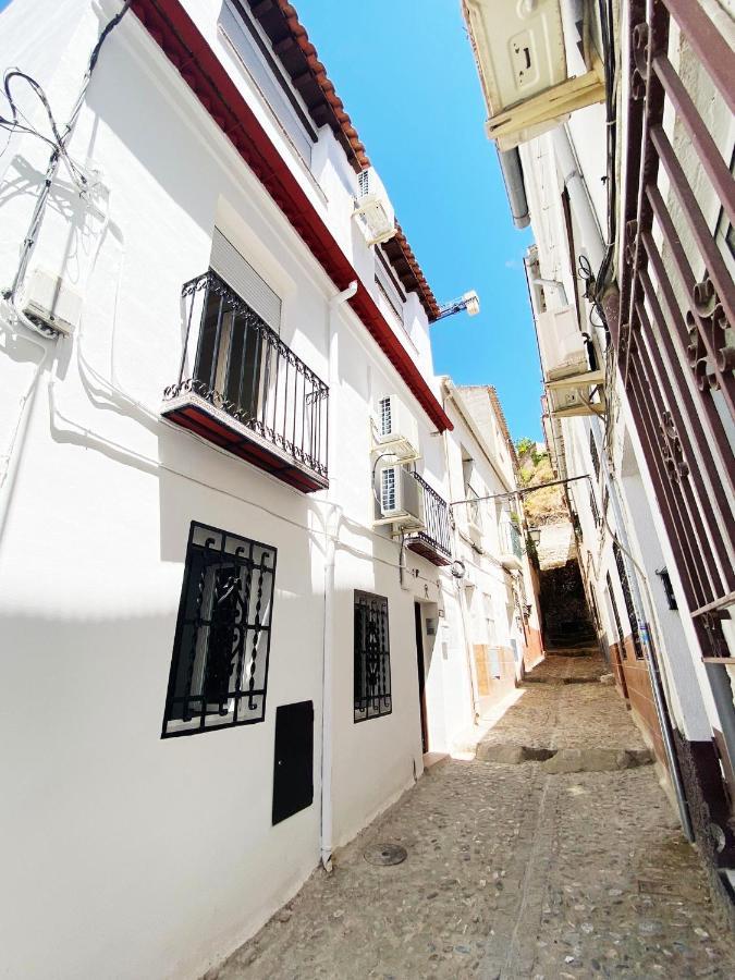 Apartamentos Indalo A Los Pies Del Albaicin Granada Kültér fotó