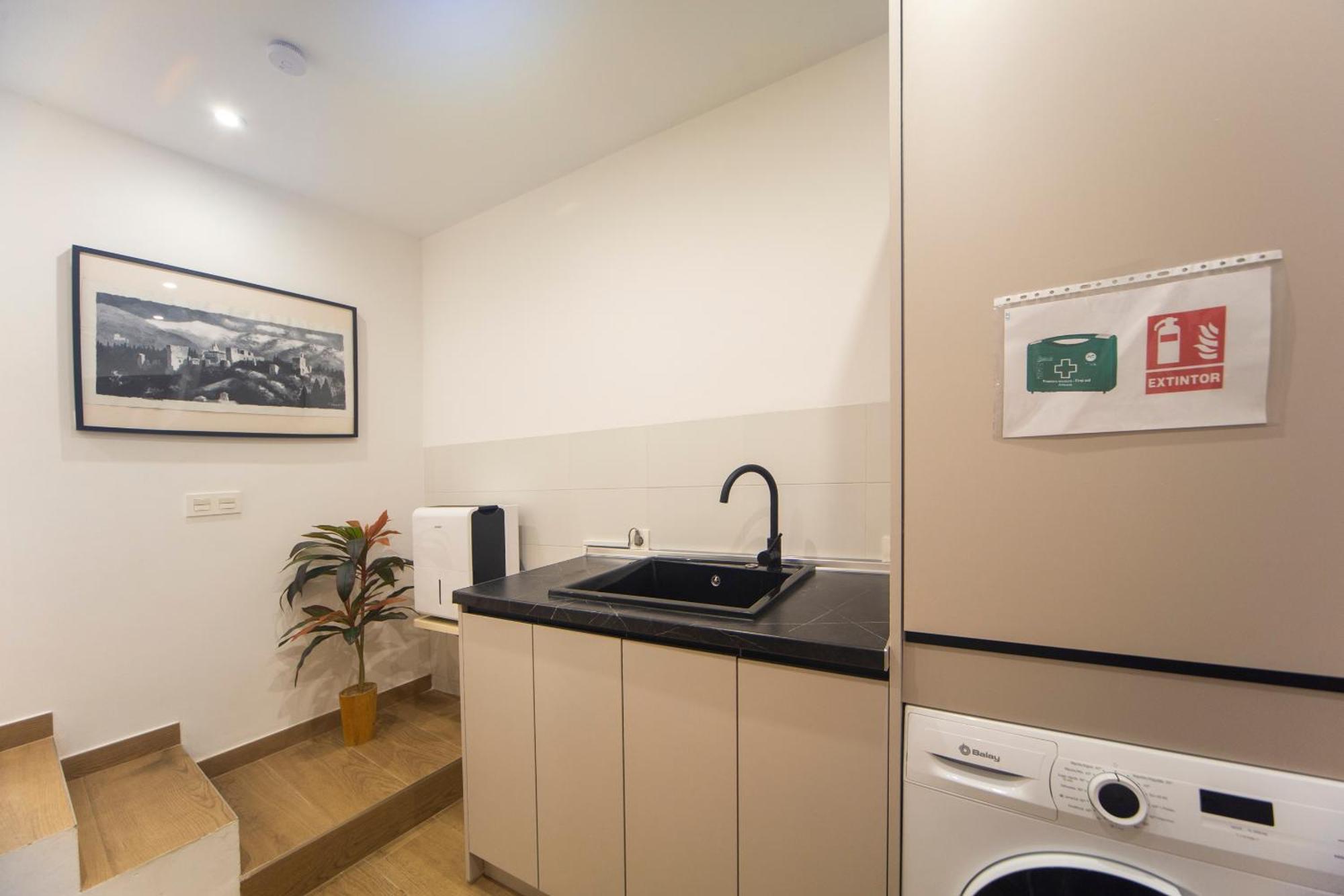 Apartamentos Indalo A Los Pies Del Albaicin Granada Kültér fotó